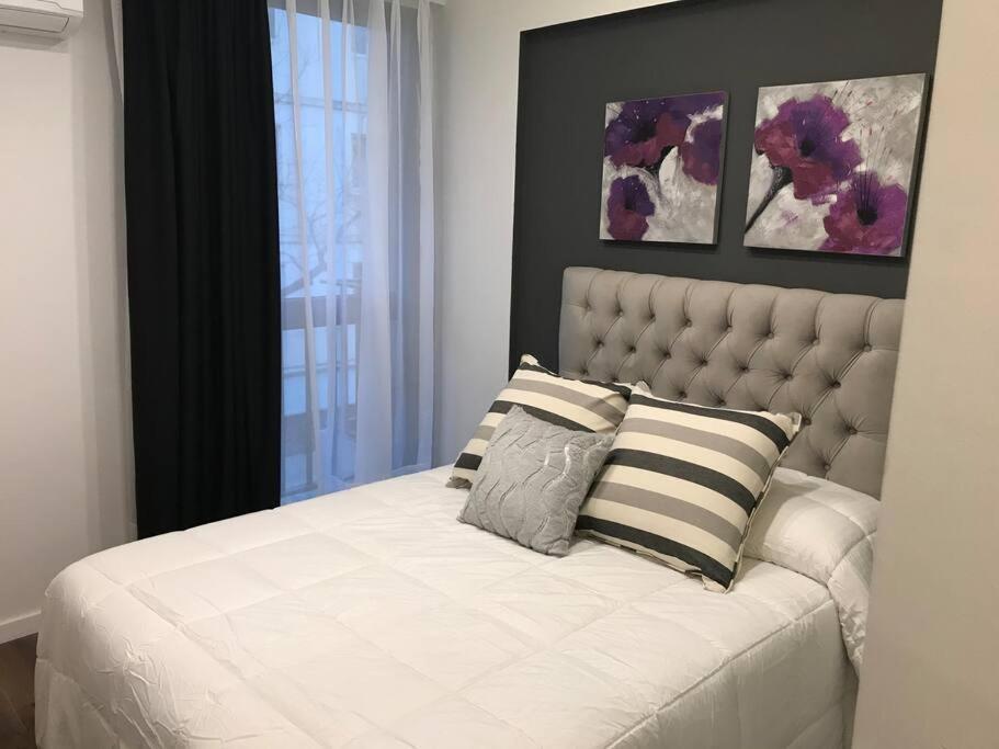 Suite In San Telmo Dormitorio En Suite Con Dos Banos Y Balcon A La Calle Буенос Айрес Екстериор снимка